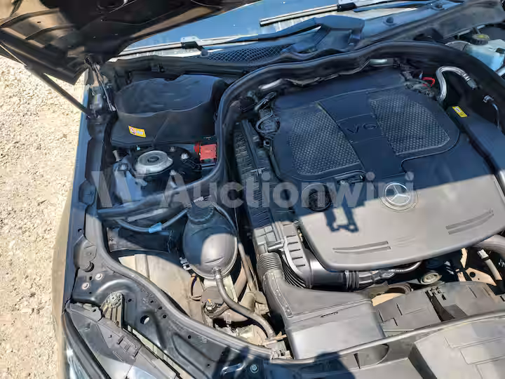 Mercedes Benz E Class 2015 — 23