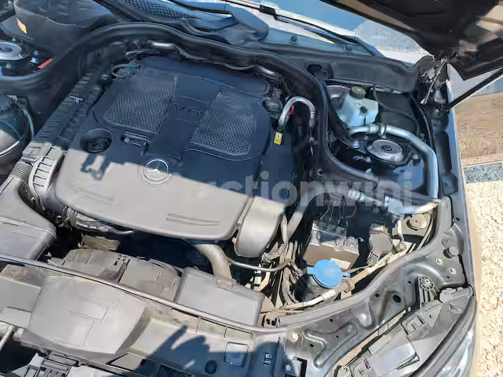 Mercedes Benz E Class 2015 — 24