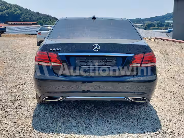 Mercedes Benz E Class 2015 — 4