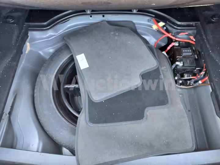 Mercedes Benz E Class 2015 — 34