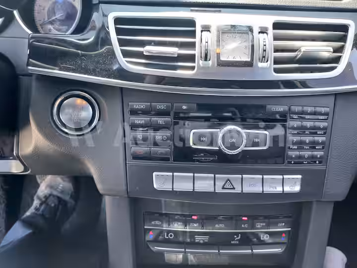 Mercedes Benz E Class 2015 — 49
