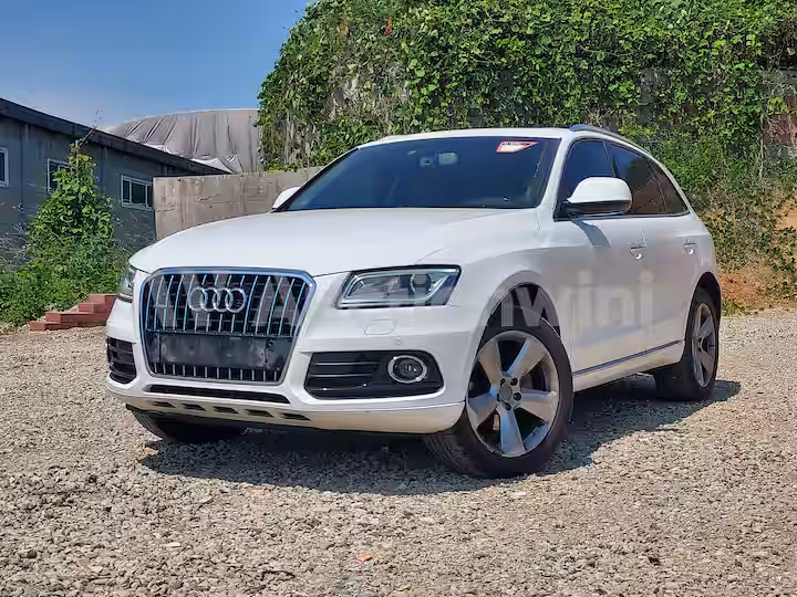 Audi Q5 2015 — 1