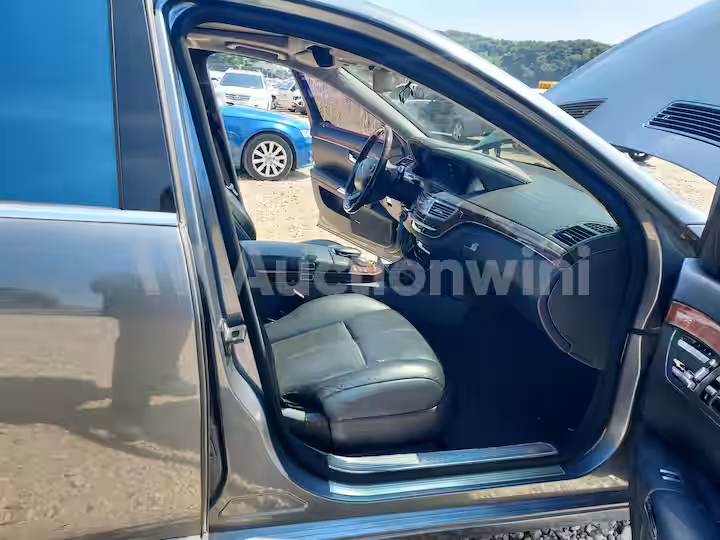 Mercedes Benz S Class 2008 — 26
