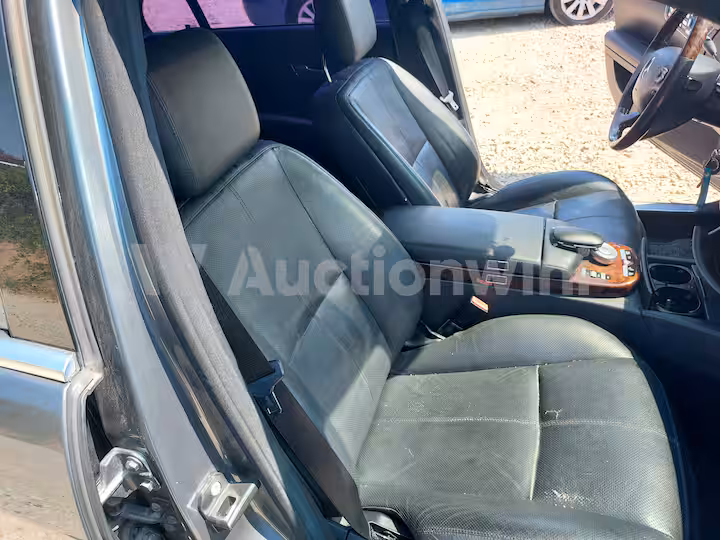 Mercedes Benz S Class 2008 — 27