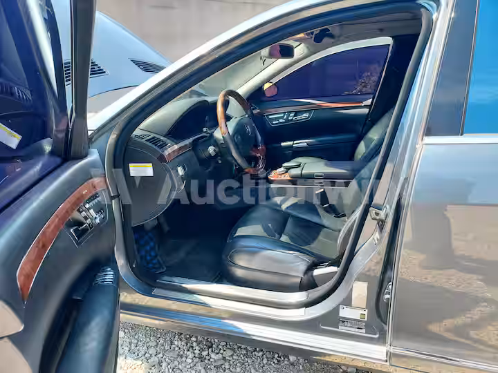 Mercedes Benz S Class 2008 — 34