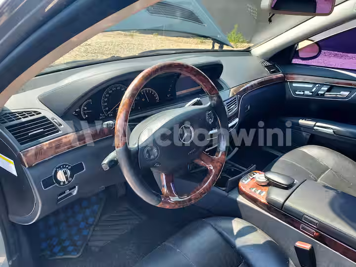 Mercedes Benz S Class 2008 — 36