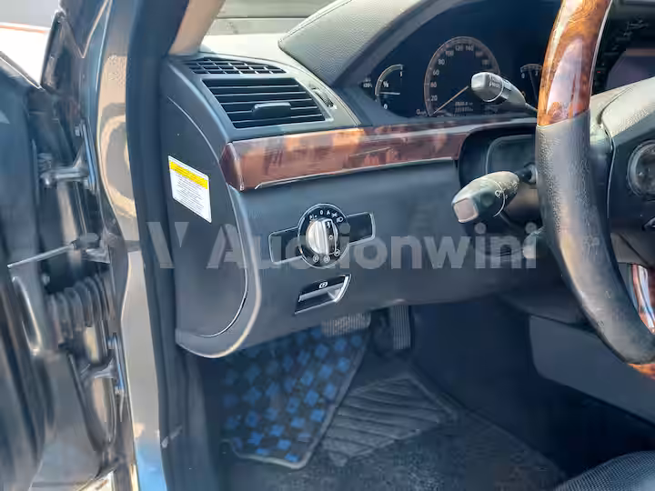 Mercedes Benz S Class 2008 — 39