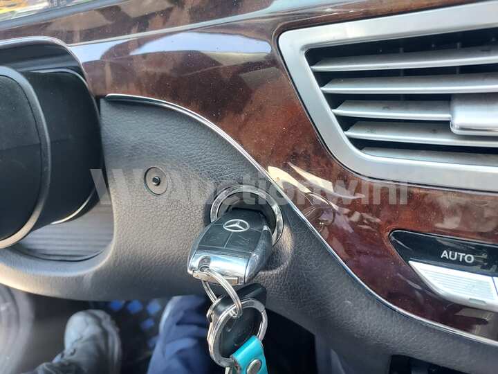 Mercedes Benz S Class 2008 — 49
