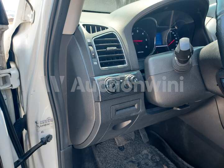 Chevrolet Captiva 2013 — 41