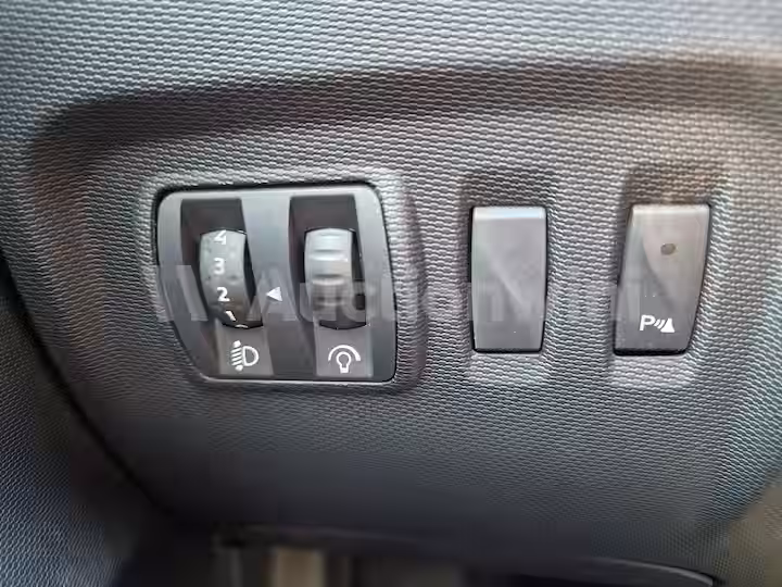 Renault QM3 2015 — 9