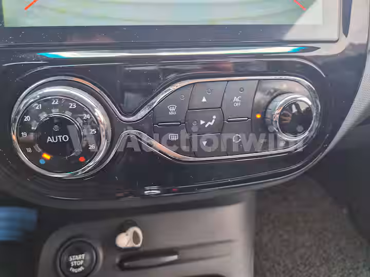 Renault QM3 2015 — 22