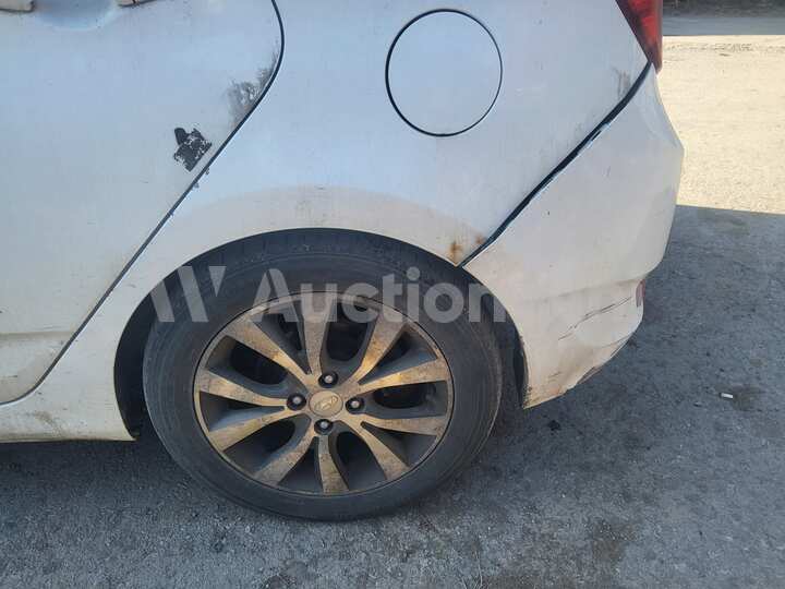 Hyundai Accent 2015 — 14