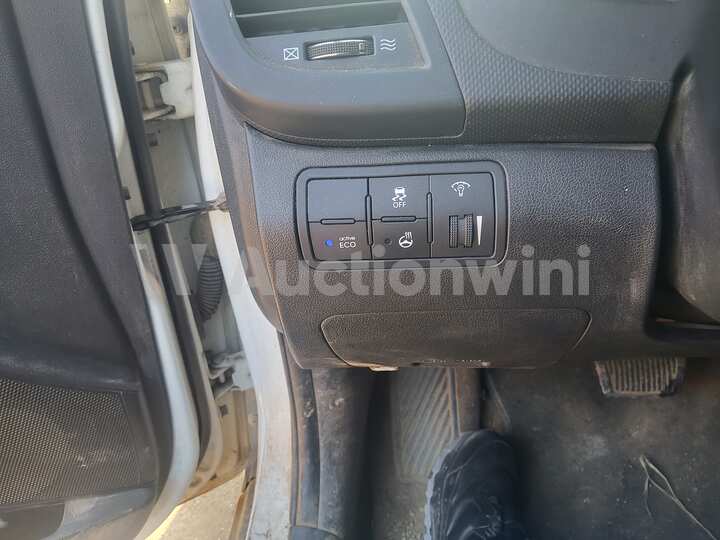 Hyundai Accent 2015 — 34