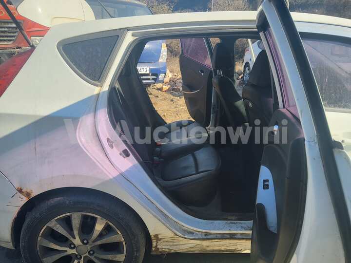Hyundai Accent 2015 — 54