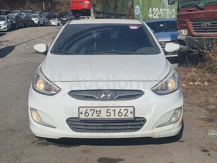 Hyundai Accent 2015 — 8