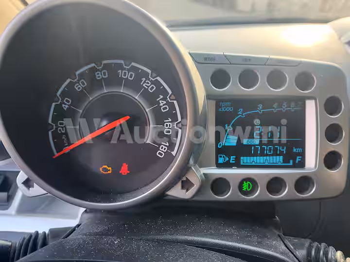 Chevrolet Spark 2012 — 35