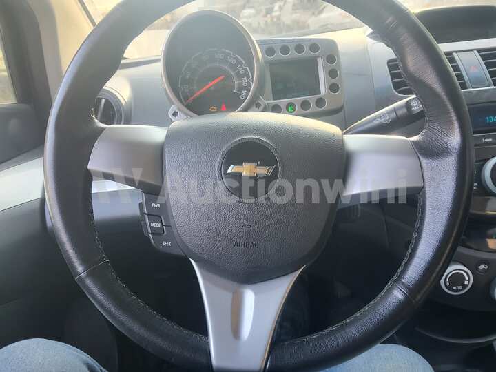 Chevrolet Spark 2012 — 36