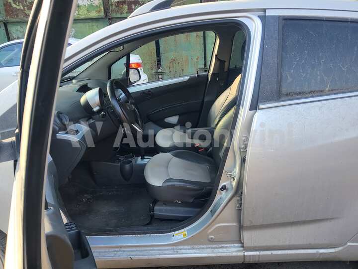 Chevrolet Spark 2012 — 42