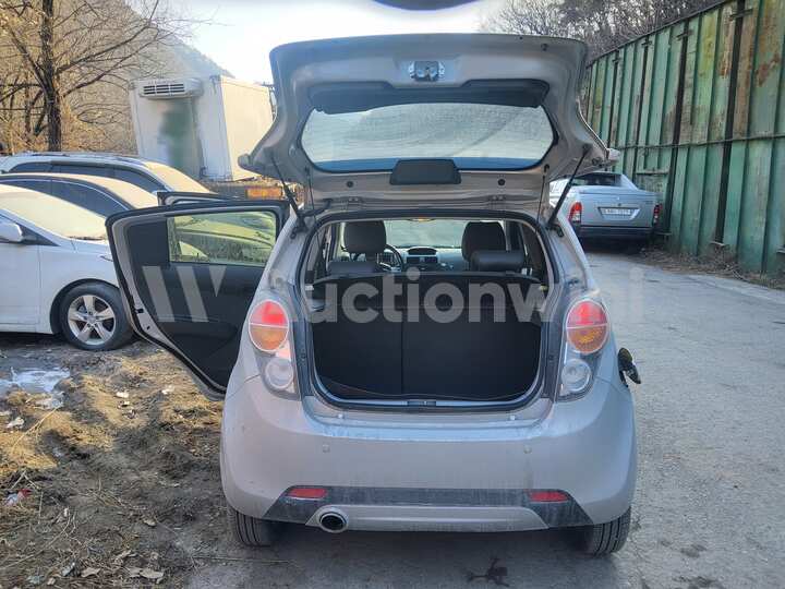 Chevrolet Spark 2012 — 46