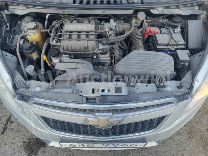 Chevrolet Spark 2012 — 56