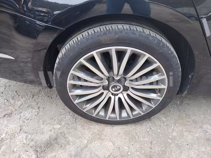 Kia K7 2013 — 17