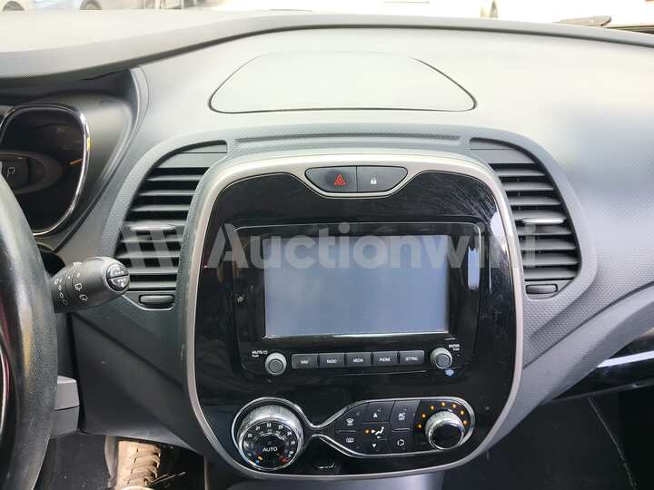 Renault QM3 2015 — 38