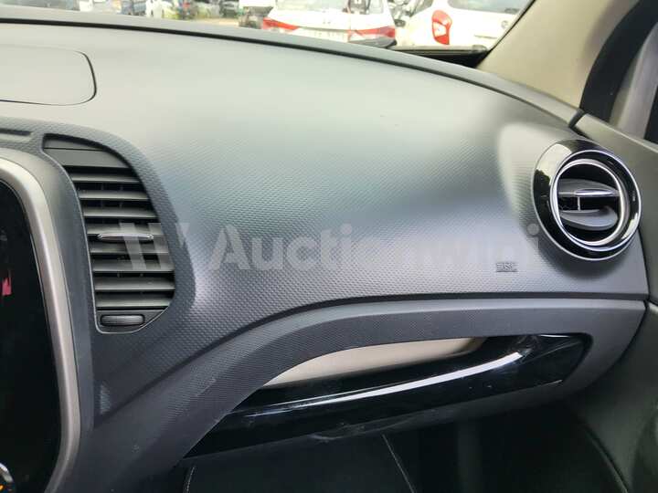 Renault QM3 2015 — 41