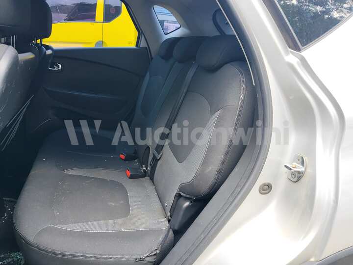 Renault QM3 2015 — 48