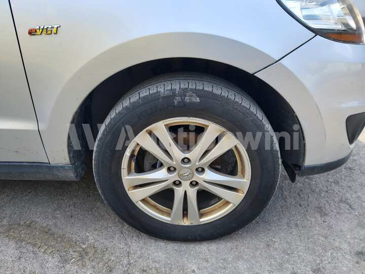 Hyundai SantaFe 2010 — 17