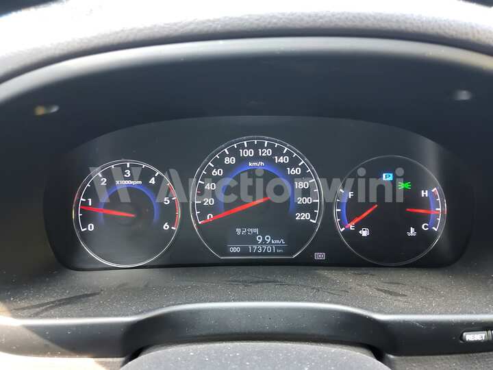 Hyundai SantaFe 2010 — 33