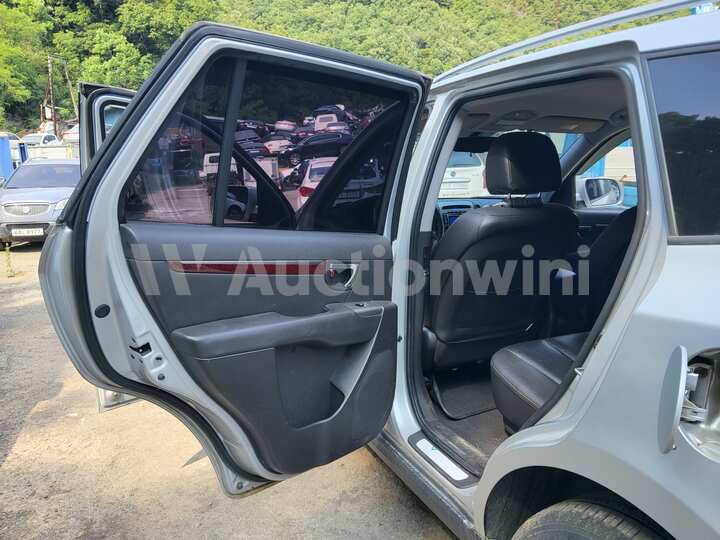 Hyundai SantaFe 2010 — 45