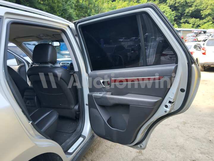 Hyundai SantaFe 2010 — 54
