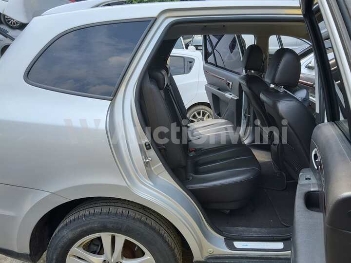 Hyundai SantaFe 2010 — 55