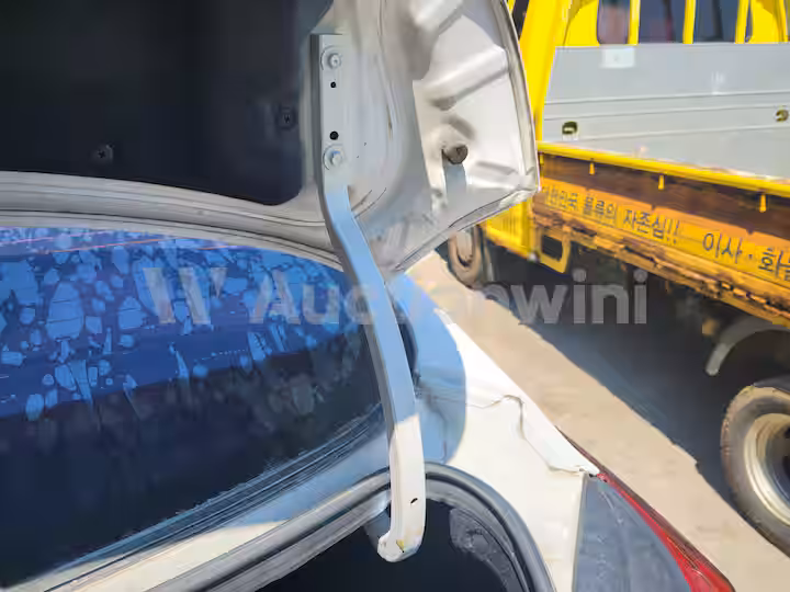 Hyundai Avante 2012 — 51