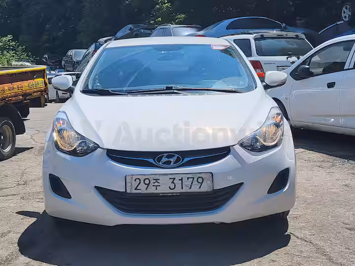 Hyundai Avante 2012 — 7