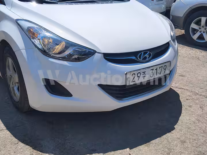 Hyundai Avante 2012 — 8