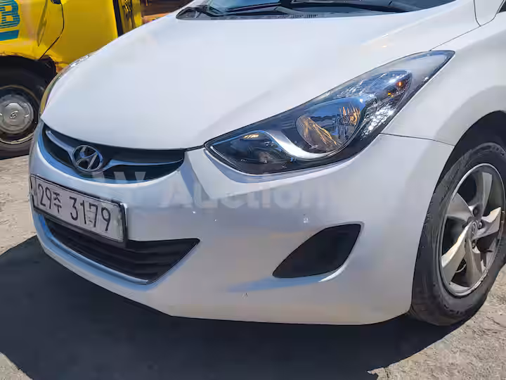 Hyundai Avante 2012 — 9