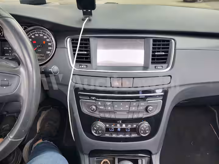 Peugeot 508 2014 — 42