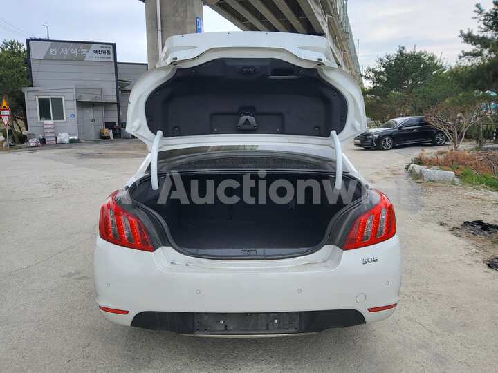Peugeot 508 2014 — 54