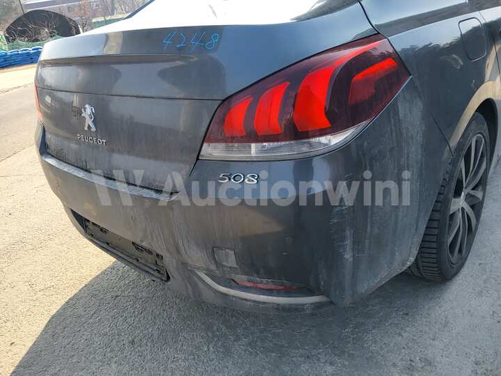 Peugeot 508 2015 — 17
