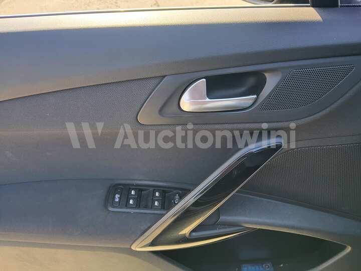 Peugeot 508 2015 — 36