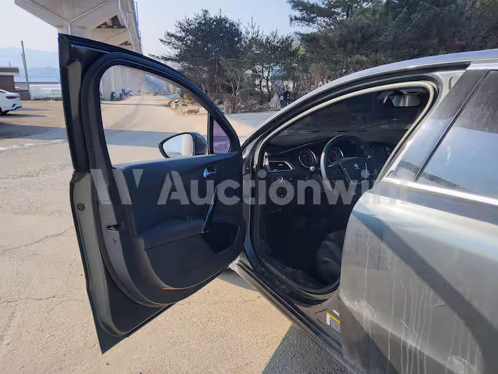 Peugeot 508 2015 — 48