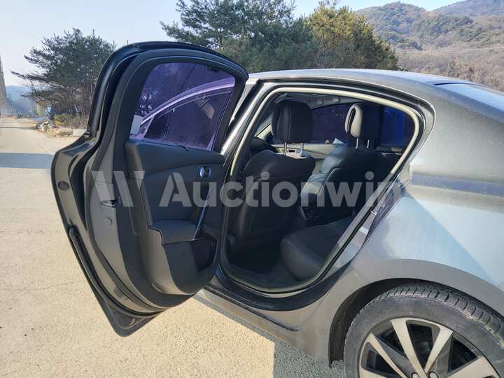 Peugeot 508 2015 — 52
