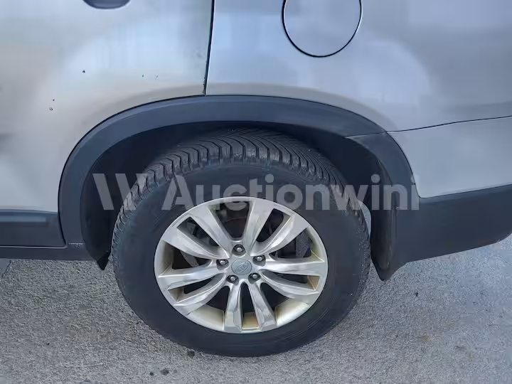 Kia Sorento 2010 — 14
