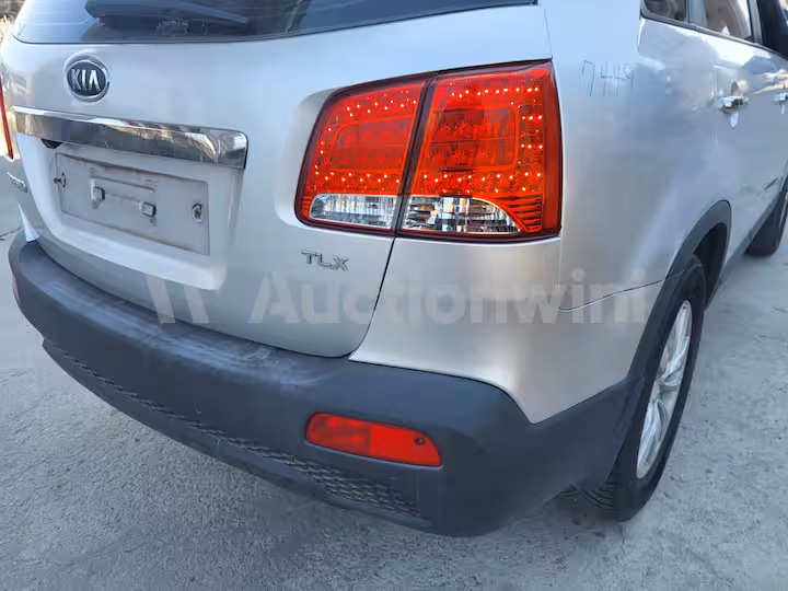 Kia Sorento 2010 — 16