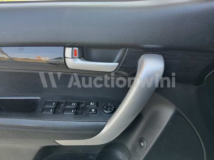 Kia Sorento 2010 — 33