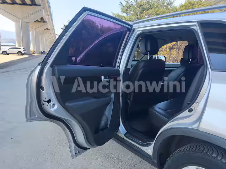 Kia Sorento 2010 — 50