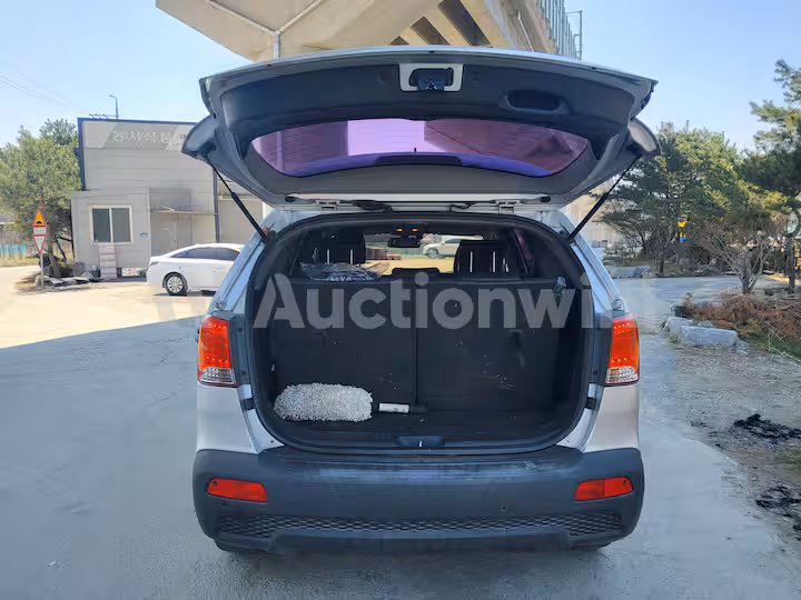 Kia Sorento 2010 — 54
