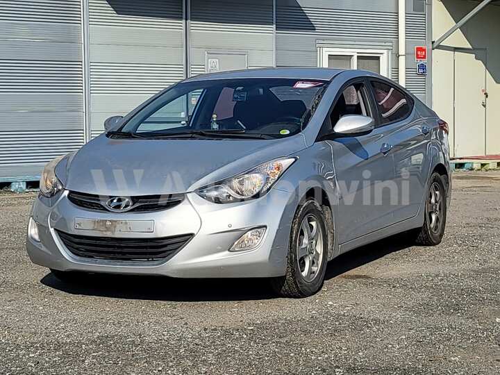 Hyundai Avante 2013 — 2