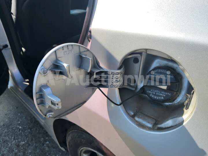 Hyundai Avante 2013 — 50